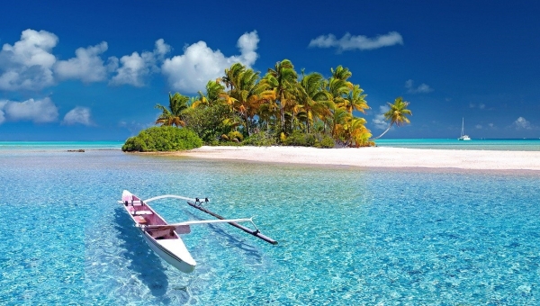 Тахити: Илјадници километри далеку од реалноста